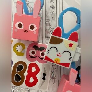 Pet Simulator Mystery Pet + 2 Rabbit Toy keychains